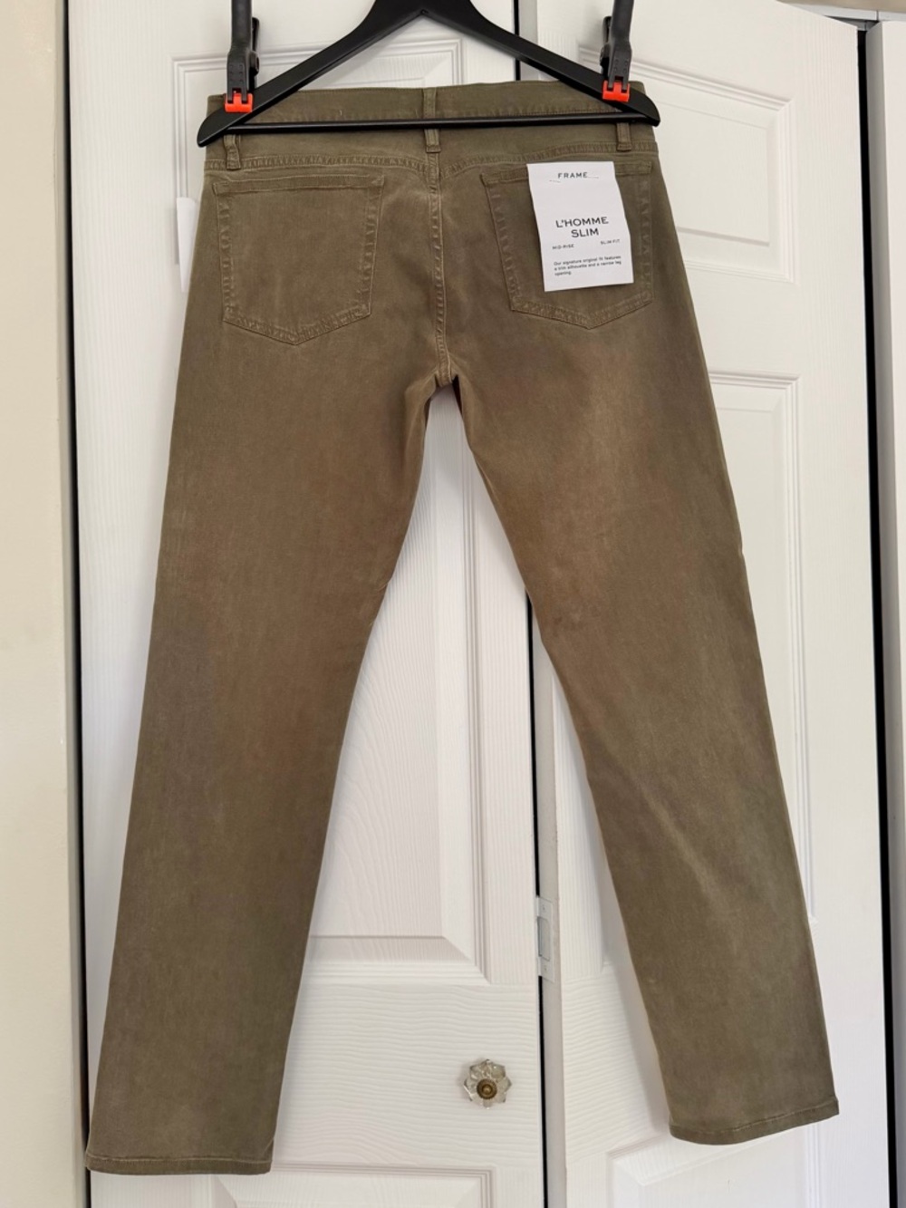 FRAME L’HOMME SLIM Men’s Twill Pants in Olive